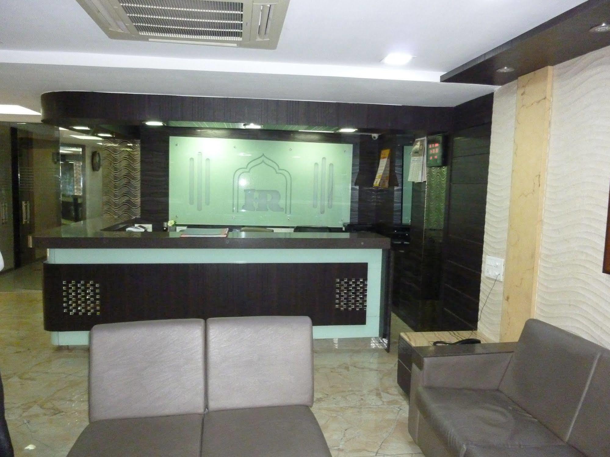 Hotel Regal Palace Mumbai Exterior photo